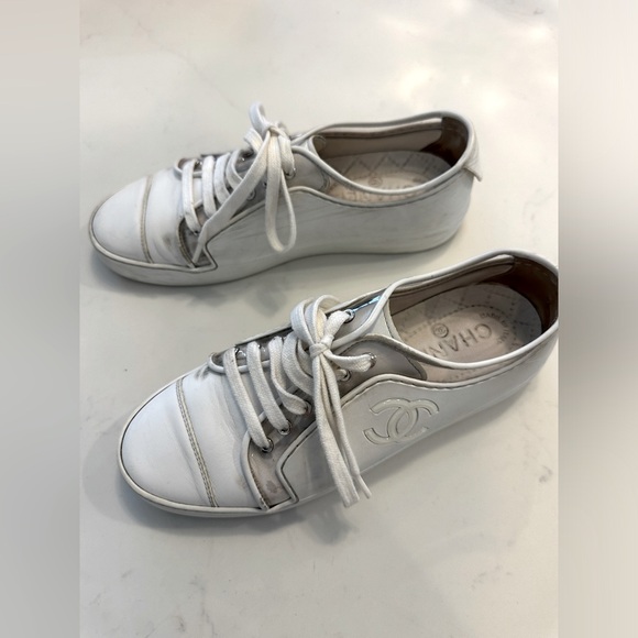 Chanel 2017 White Leather Transparent Sneakers size 38.5 - Picture 6 of 8